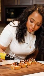 Pot Rankinz chef plating food